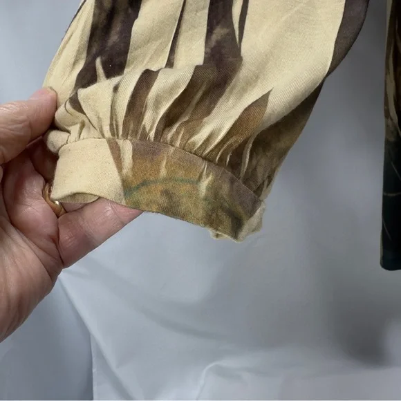 B.L.E.U. USA XL Elegant Floral Gold Stud Stretchy Women's Top Long Sleeve Shirt - Picture 4 of 15